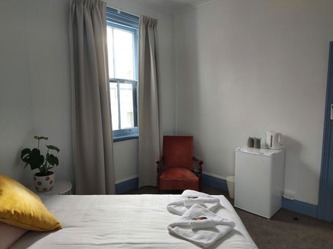 The Victoria Bathurst - Accommodation Sunshine Coast 2
