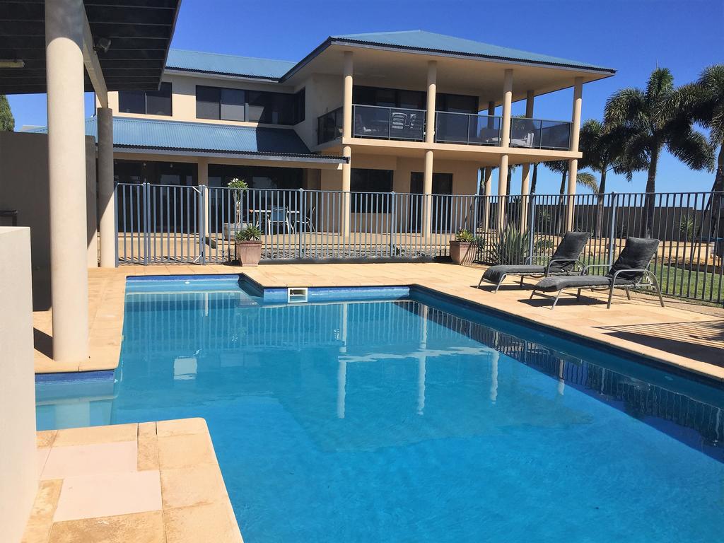 Eneabba North WA Accommodation Sunshine Coast