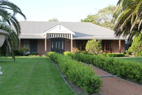 The Willows B N B - Accommodation Sunshine Coast 0