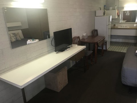 Thomas Lodge Motel - Accommodation Sunshine Coast 2