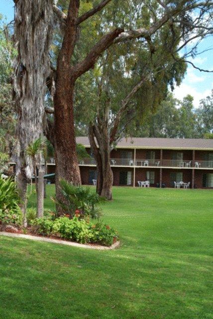 Tocumwal Golf Resort - Accommodation Sunshine Coast 3