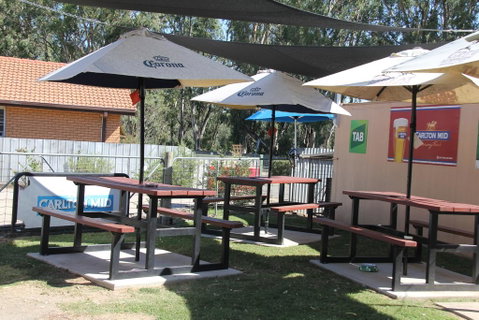 Tocumwal Hotel Motel (The Palms) - Accommodation Sunshine Coast 2