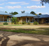 Tooleybuc River Retreat Villas - Accommodation Sunshine Coast