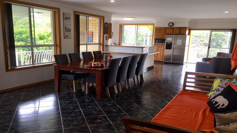 Top Deck Beachside - Accommodation Sunshine Coast 3
