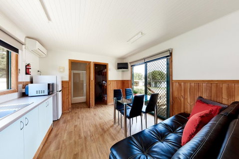 Torquay Foreshore Caravan Park - Accommodation Sunshine Coast 1