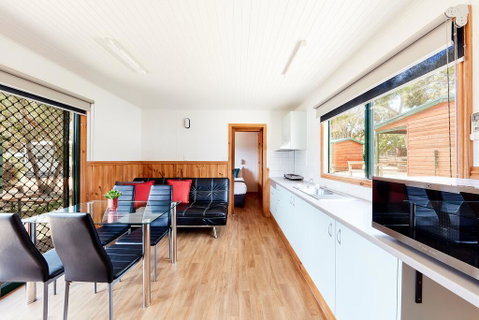 Torquay Foreshore Caravan Park - Accommodation Sunshine Coast 2