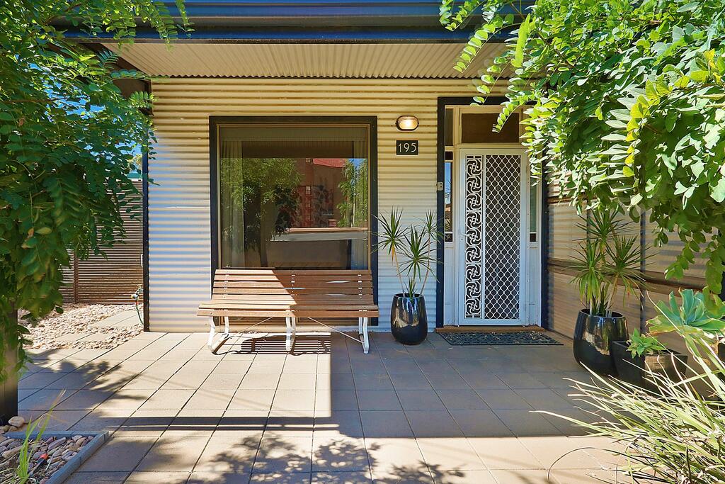 Fowlers Gap NSW Accommodation Sunshine Coast