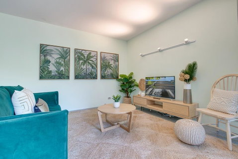 Tranquil Contemporary Hideaway In Hippest Area - Accommodation Sunshine Coast 1