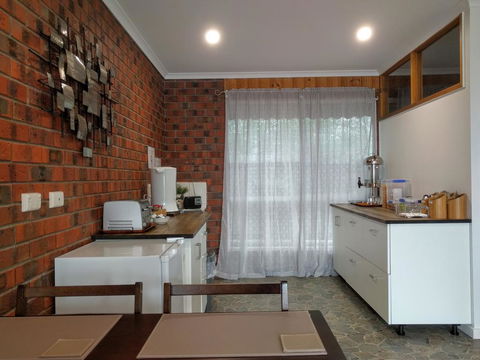 Travellers Inn Kaniva - Accommodation Sunshine Coast 2