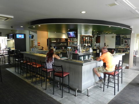 TRC Hotel - Accommodation Sunshine Coast 1