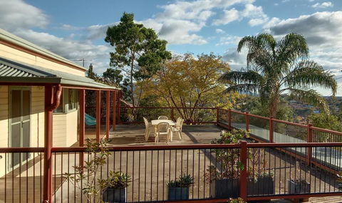 Treetops Escape - Accommodation Sunshine Coast 0
