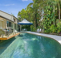 Tropical 5 bedroom family getaway in Noosa Heads - Accommodation Sunshine Coast