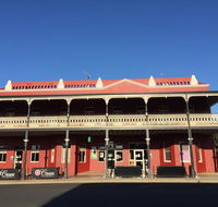 Tumut Star Hotel - Accommodation Sunshine Coast