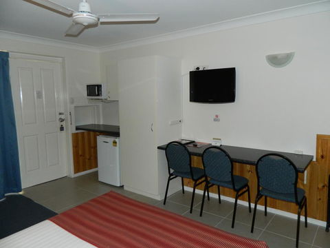 Twin Towns Motel - Accommodation Sunshine Coast 2