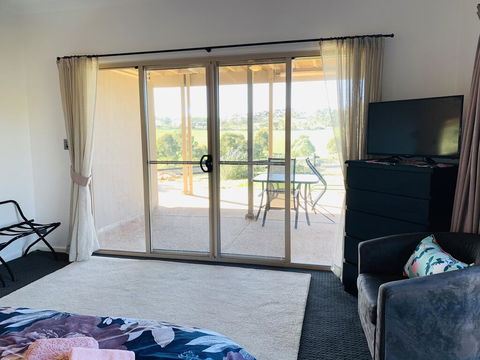 Two Dams Estate - Retreat & Relax - Accommodation Sunshine Coast 1