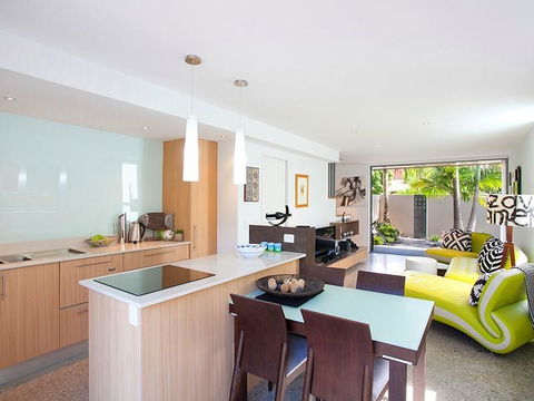 U3/27 Noosa Parade, Noosa Sound - Accommodation Sunshine Coast 3