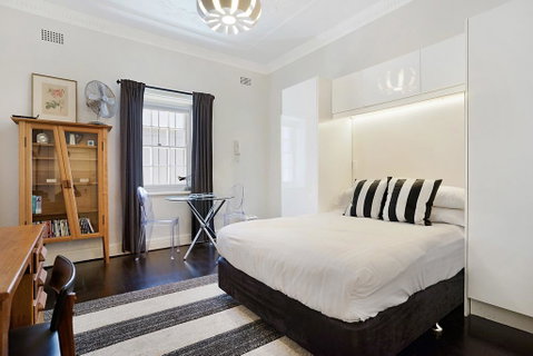 Unbeatably Located Art Deco Surry Hills Studio - Accommodation Sunshine Coast 0