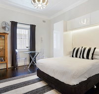 Unbeatably located Art Deco Surry Hills studio - Accommodation Sunshine Coast