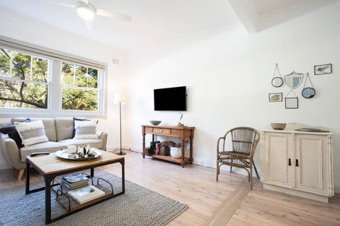 Unit 1/52 Mount St - Aquarium- Ground Floor Home 5 Mins Walk To Beach - Accommodation Sunshine Coast 2