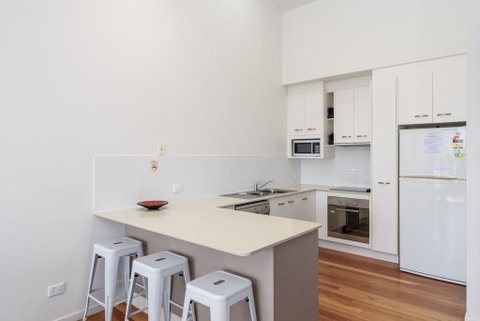 Unit 2 Rainbow Surf - Modern, Double Storey Townhouse With Large Shared Pool, Close To Beach And Shops - Accommodation Sunshine Coast 1