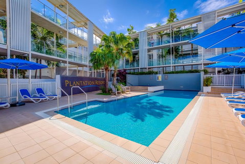 Unit 203 Plantation - Rainbow Beach, Plantation Resort Top Floor, Aircon, Free Wi-Fi - Accommodation Sunshine Coast 2