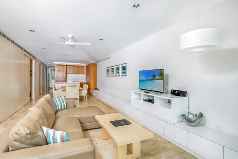 Unit 8 Plantation Resort - Rainbow Beach, Plantation Resort, Air Conditioned, Pool And Outdoor Spa - Accommodation Sunshine Coast 1