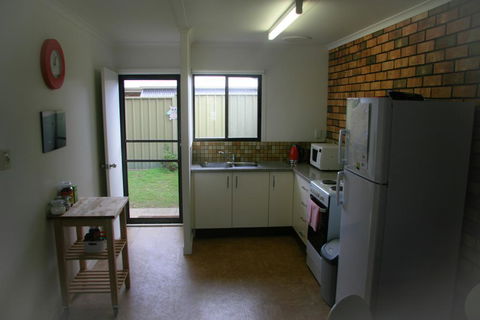 Unit1, Graydon Lodge - Accommodation Sunshine Coast 2