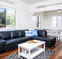 Urangan Harbour Cottage - Accommodation Sunshine Coast