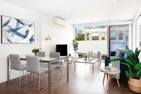 Urban Rest - Riley St - Accommodation Sunshine Coast 0