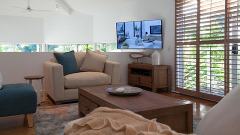 Utopia Beach House - Accommodation Sunshine Coast 3