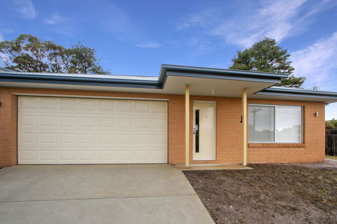 V & V Family Dream Away - Accommodation Sunshine Coast 0