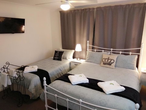 Victoria At Redcliffe Bed & Breakfast - Accommodation Sunshine Coast 1