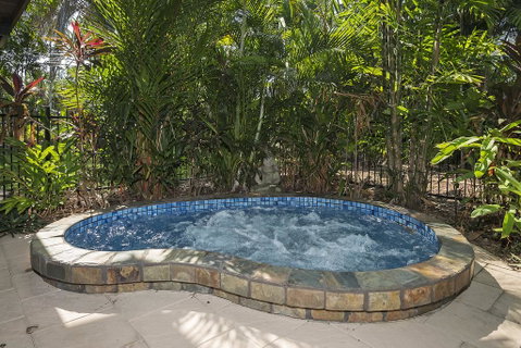 Villa Frangipani - Accommodation Sunshine Coast 1