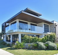 Villa Sorrento Waterside at Trinity Point - Accommodation Sunshine Coast