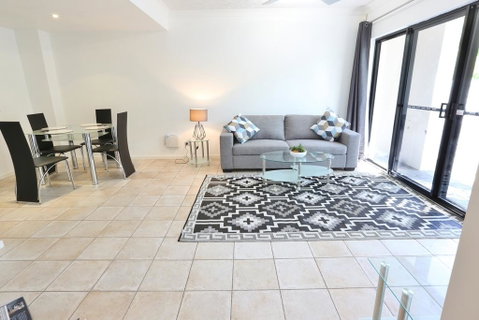 Villa Via Veneto - Accommodation Sunshine Coast 0