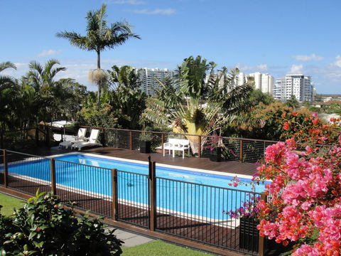 Villa With Views & Pool - Accommodation Sunshine Coast 0