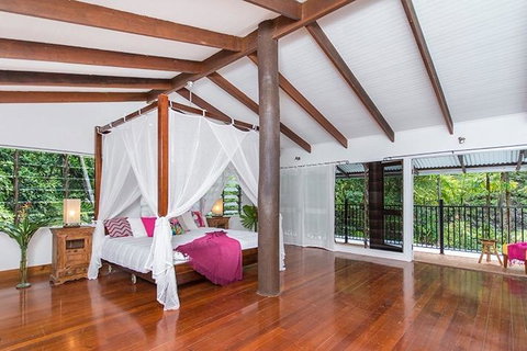 Villa Zena - Accommodation Sunshine Coast 2