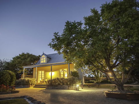 Vineyard Cottages - Accommodation Sunshine Coast 0