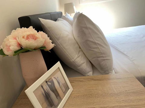Vintage House In Bentleigh East - Accommodation Sunshine Coast 0