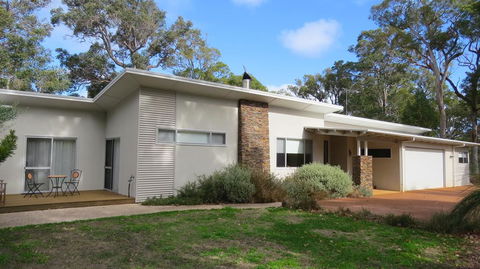 Vintners - More Space For You To Enjoy! - Accommodation Sunshine Coast 0