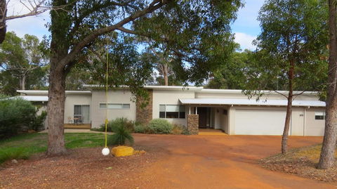 Vintners - More Space For You To Enjoy! - Accommodation Sunshine Coast 2