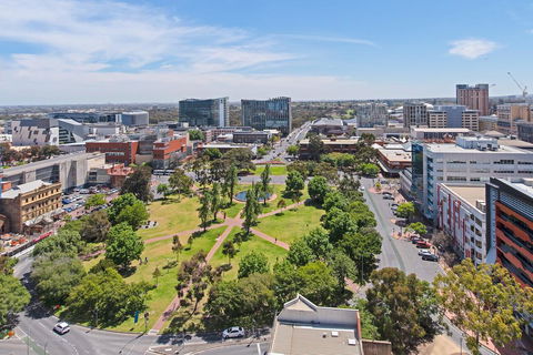 Vision On Morphett Adelaide Central - Accommodation Sunshine Coast 3