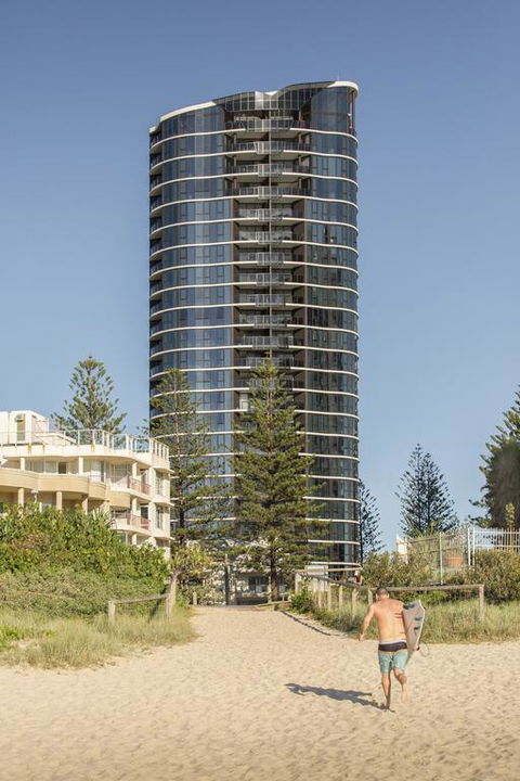 Vue Broadbeach - Accommodation Sunshine Coast 3