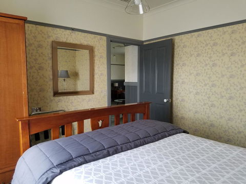 Wagga Wagga Country Cottages - Accommodation Sunshine Coast 1