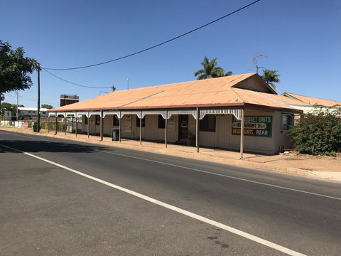 Wagon Wheel Motel - Accommodation Sunshine Coast 0