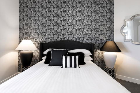 Walk Everywhere In The City From A Historic Home - Accommodation Sunshine Coast 0