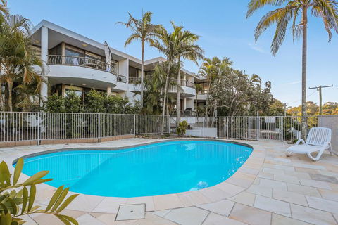Walk To The Beach, Sunshine Beach - Accommodation Sunshine Coast 1