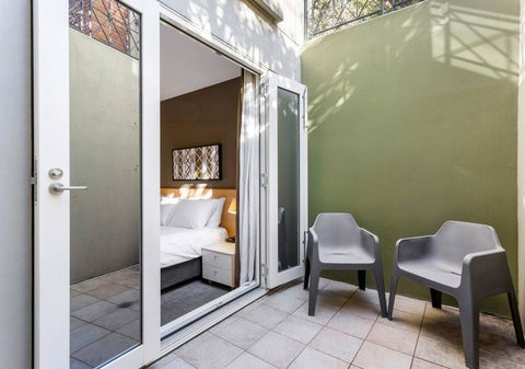 Walk To The MCG, The Tan, Botanic Gardens & Train - Accommodation Sunshine Coast 2