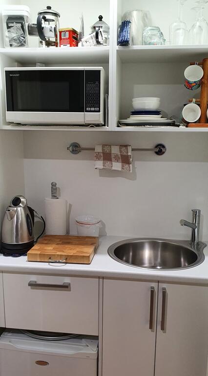 Wallabi Point Bed And Breakfast - Accommodation Sunshine Coast 3