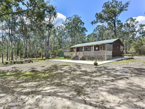 Wallaby Cottage - Cute Accom In Bushland Setting - Accommodation Sunshine Coast 1